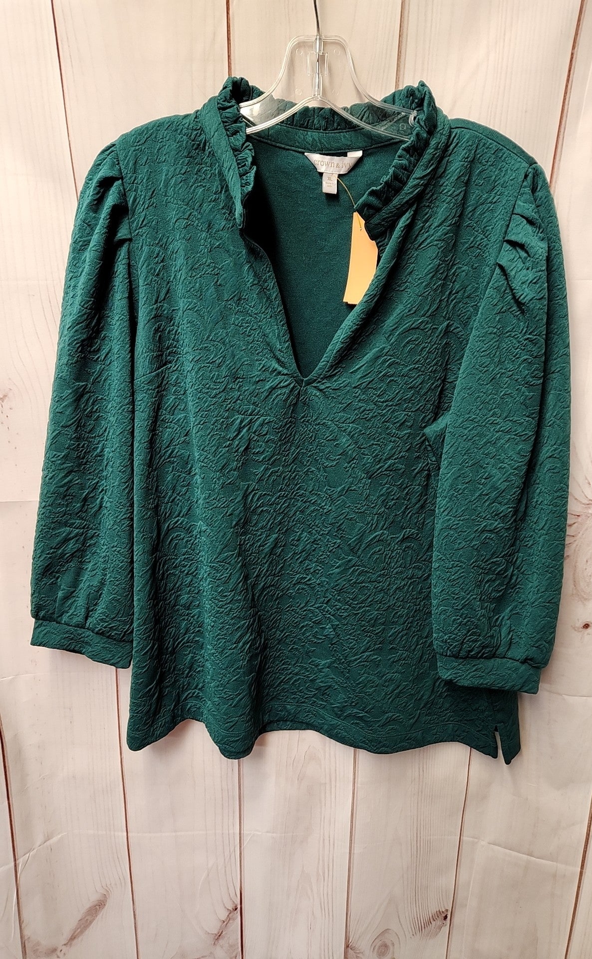 Crown & Ivy Women's Size XL Green 3/4 Sleeve Top
