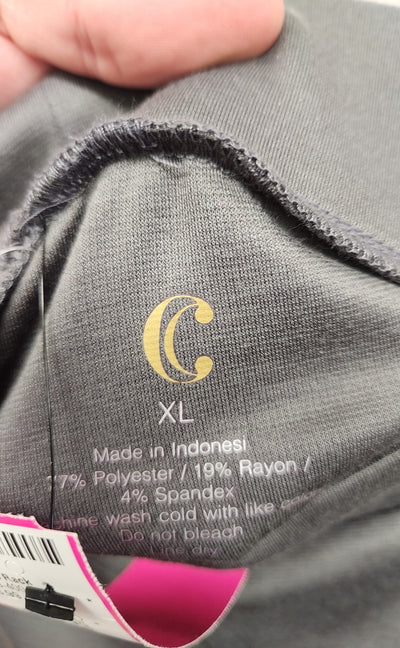 C Women's Size XL Gray Capris
