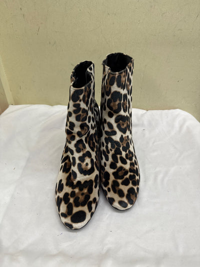 Madden girl Women's Size 9 leopard print Boots Shoes