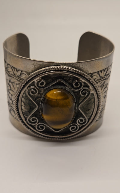 Tigers eye silver thick cuff bracelet with engraving/etching
