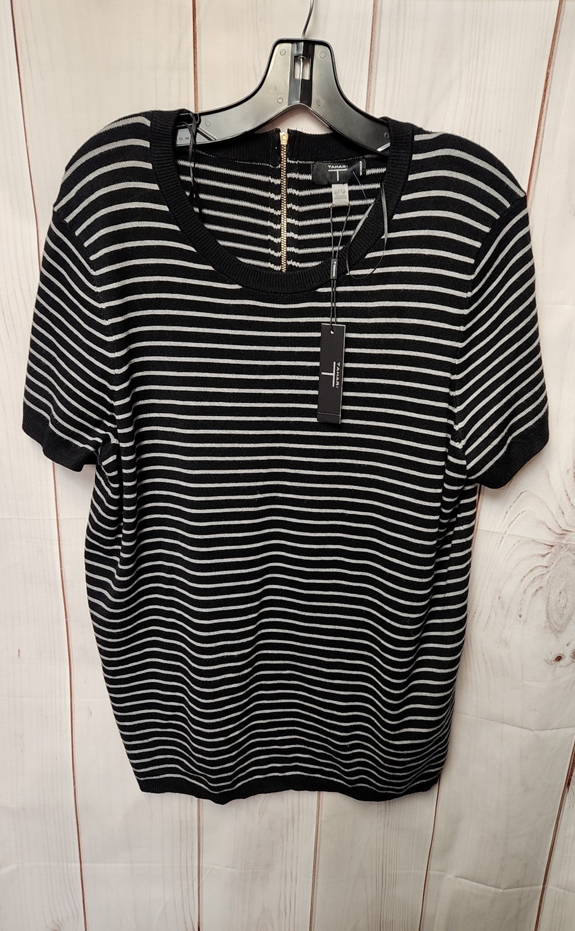 NWT Tahari Women's Size 1X Black Short Sleeve Top
