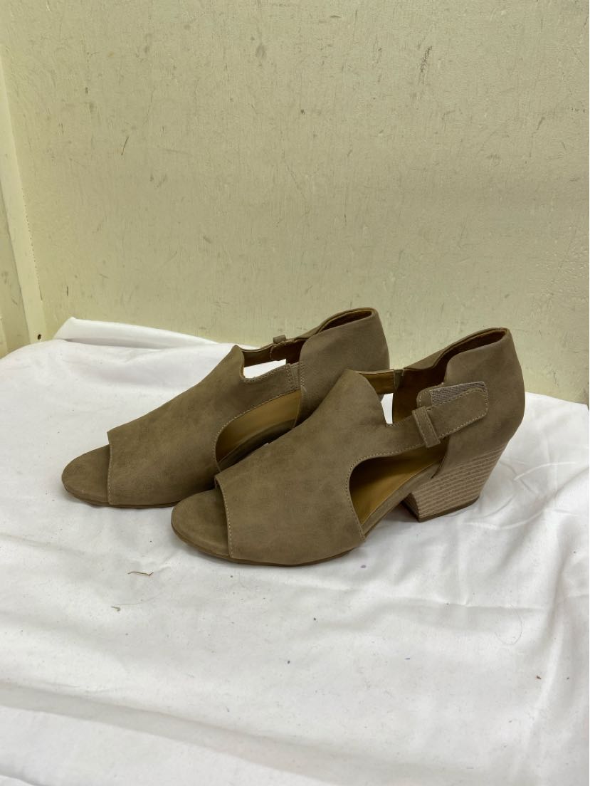 Natural Soul Women's Size 10 Tan Open Toe Pumps