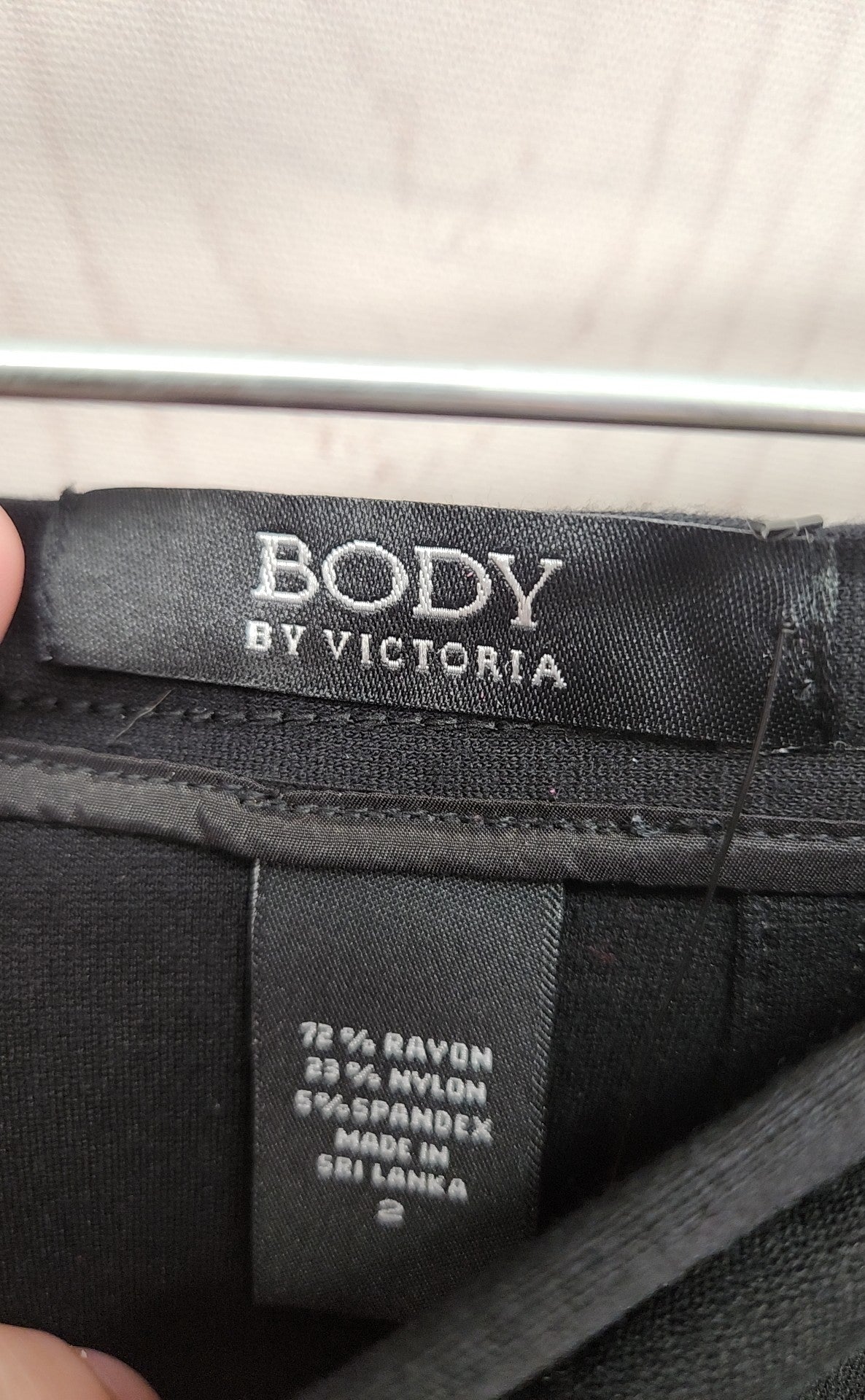 Body By Victoria Women's Size 2 Black Skirt