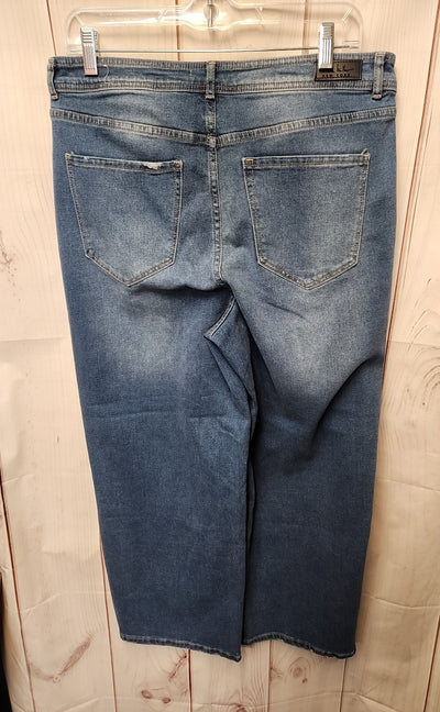 Nicole Miller Women's Size 31 (11-12) Blue Jeans Soho High Rise Wide Leg Crop