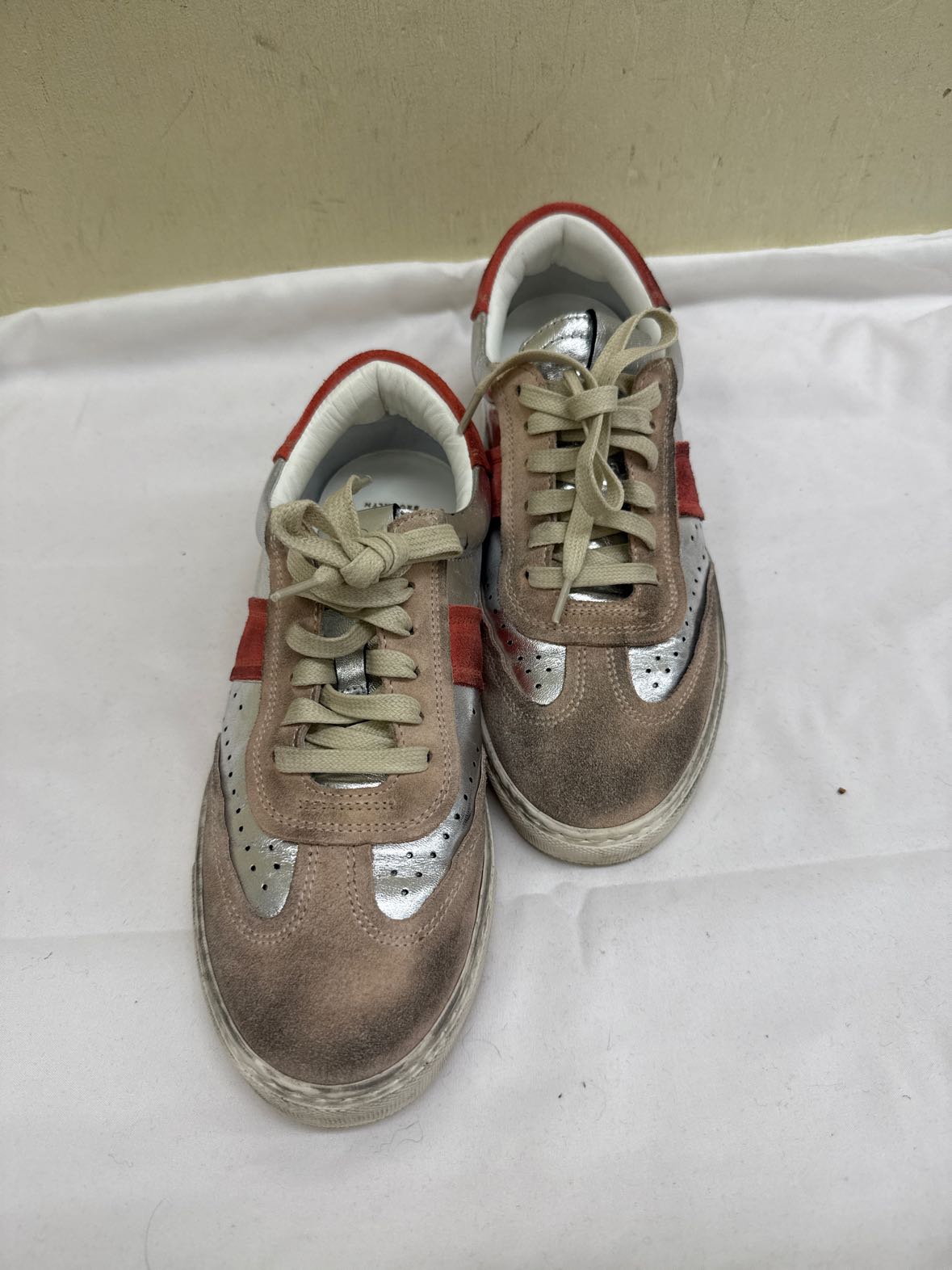 Greats Charlie Distressed Women's Size 8 Silver & Pink Sneakers Shoes