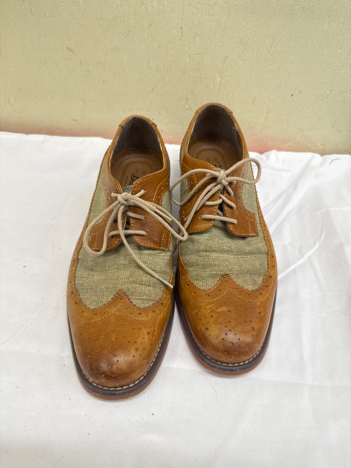 GH Bass Men's Size 9 Brown Leather Shoes