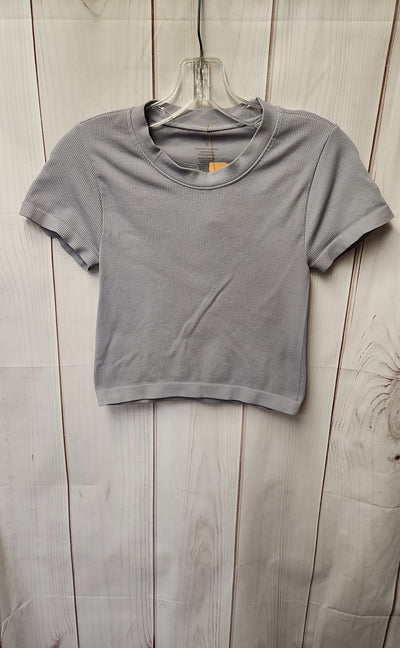 No Comment Women's Size S Gray Short Sleeve Top