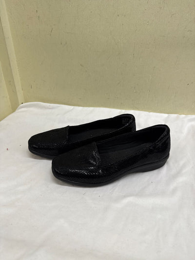 Clarks Women's Size 6-1/2 Black Flats Shoes