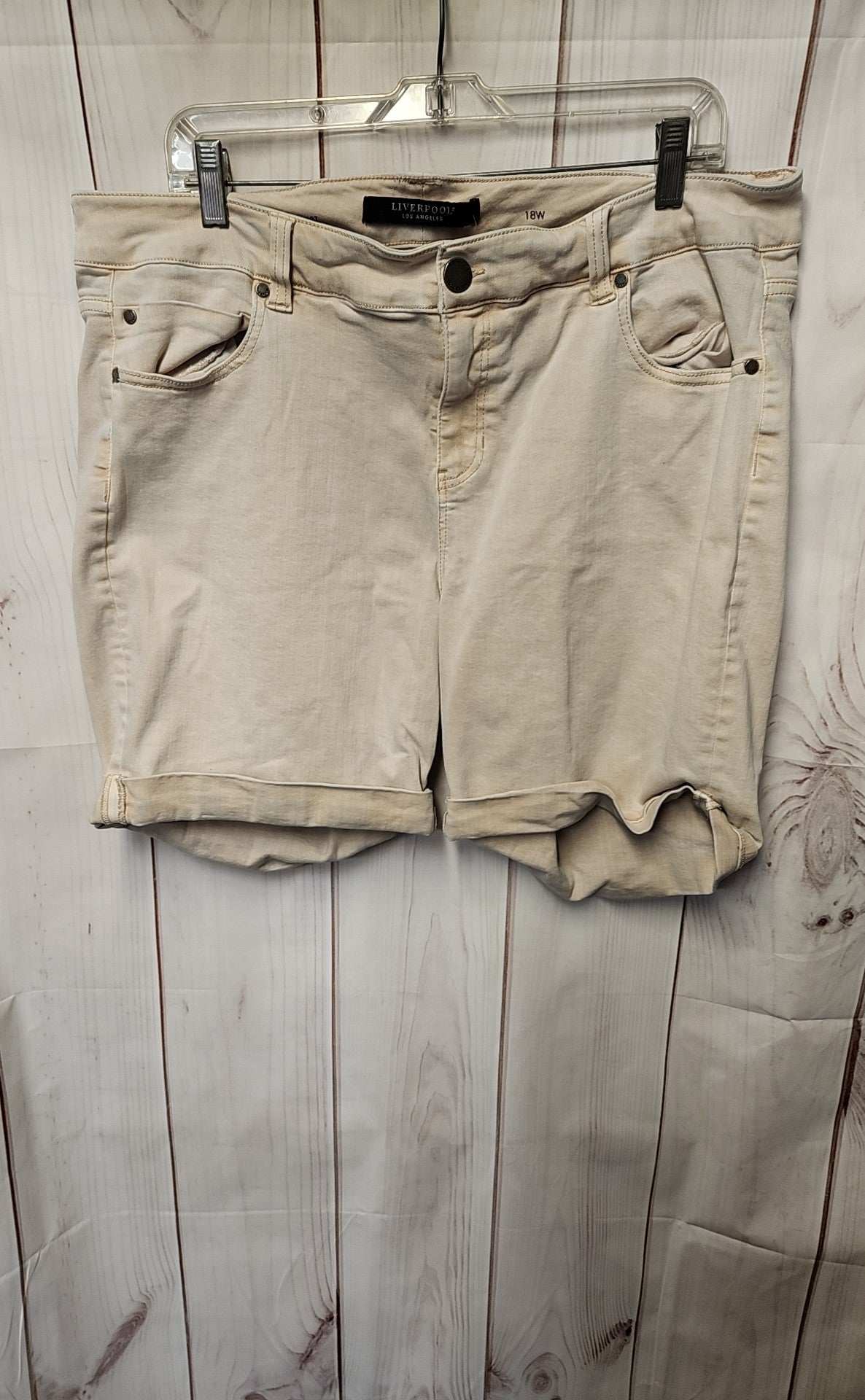 Liverpool Women's Size 18 Beige Shorts The Walking Short
