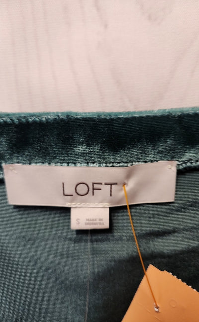 NWT Loft Women's Size S Green Velour Short Sleeve Top