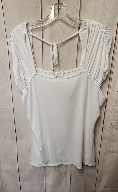 Venus Women's Size XL White Short Sleeve Top