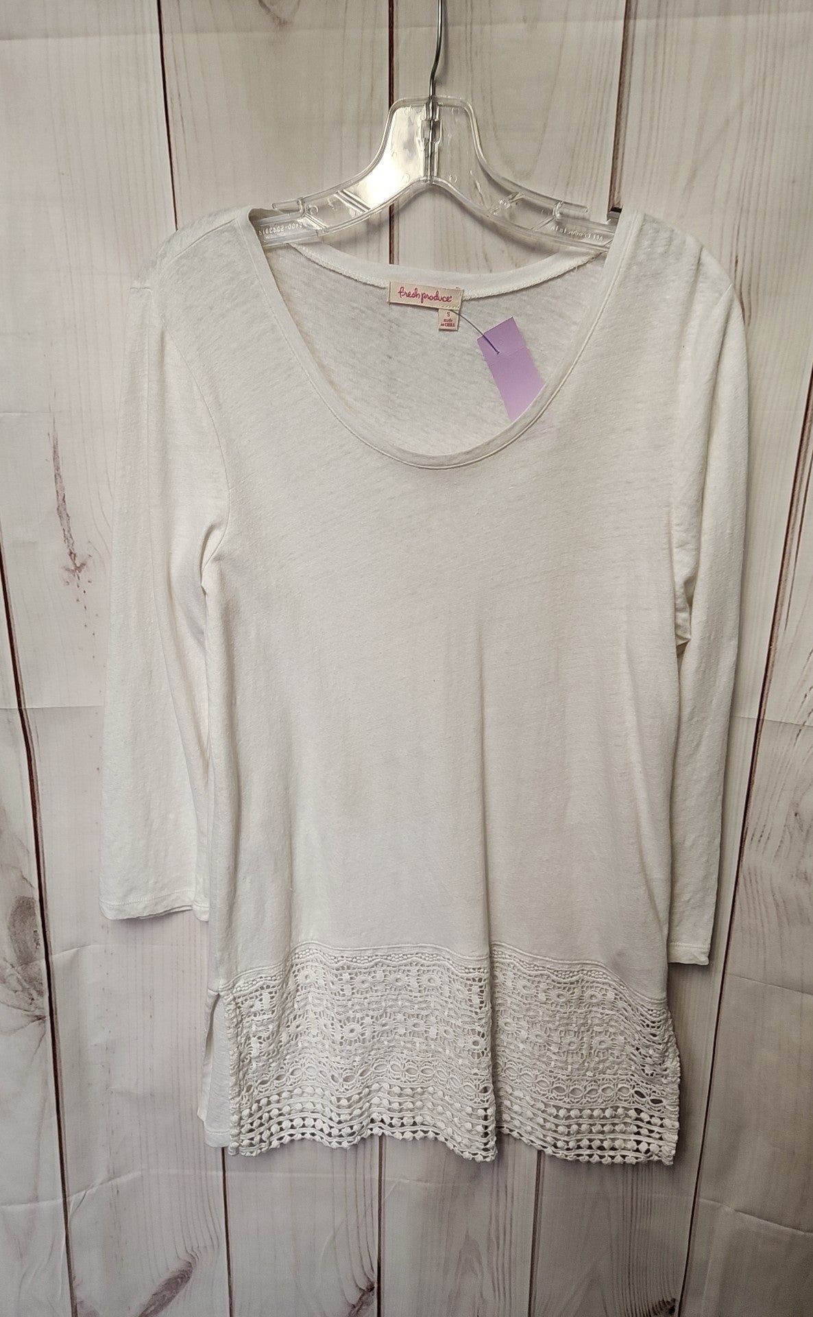Fresh Produce Women's Size S White 3/4 Sleeve Top