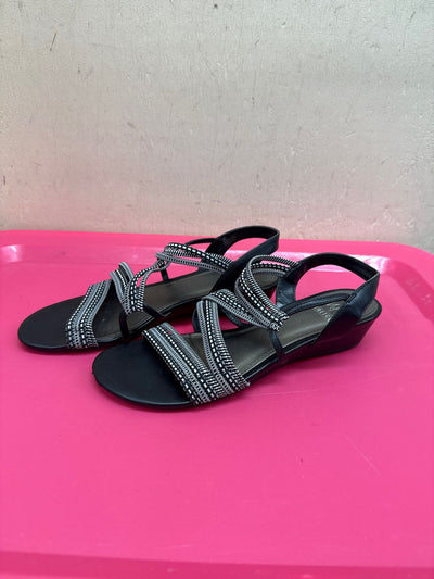 Impo Women's Size 7-1/2 Black Pumps