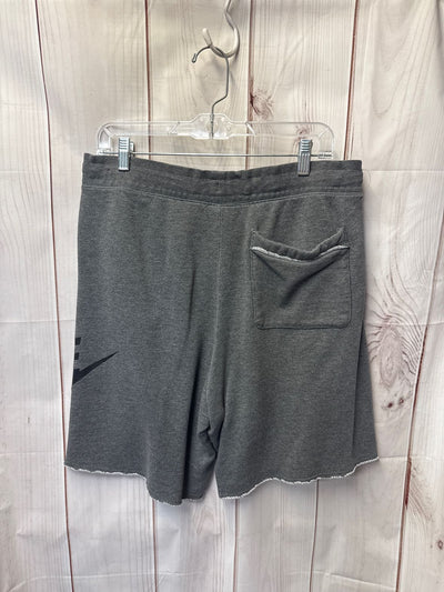 Nike Men's Size L Gray Shorts