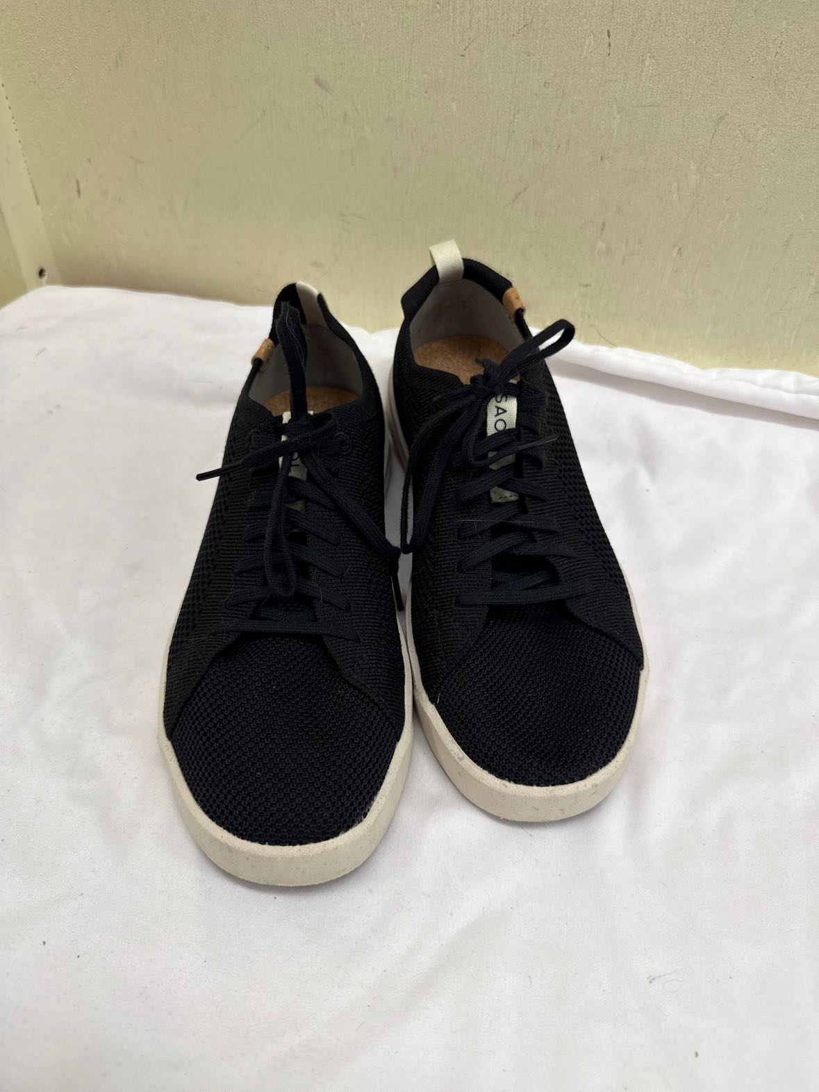 Saola Women's Size 8 Black Sneakers Shoes