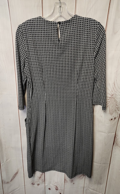 J McLaughlin Women's Size M Black Dress