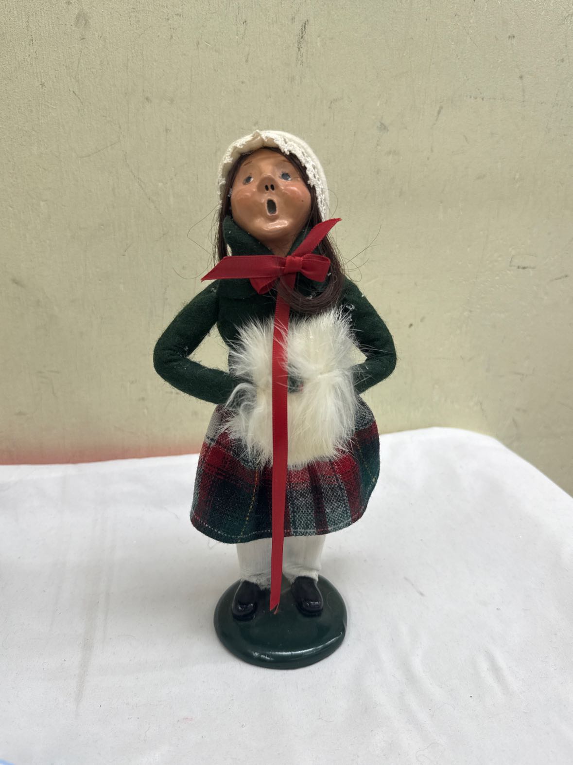 VTG 1988 Byers Choice The Carolers Figurine