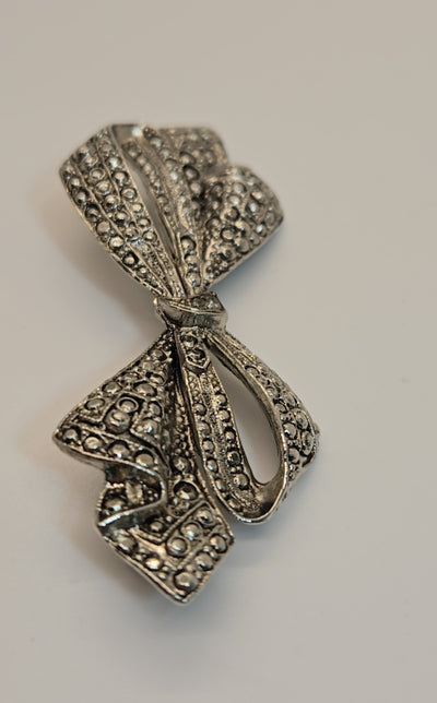 Silver Bow Brooch Pin