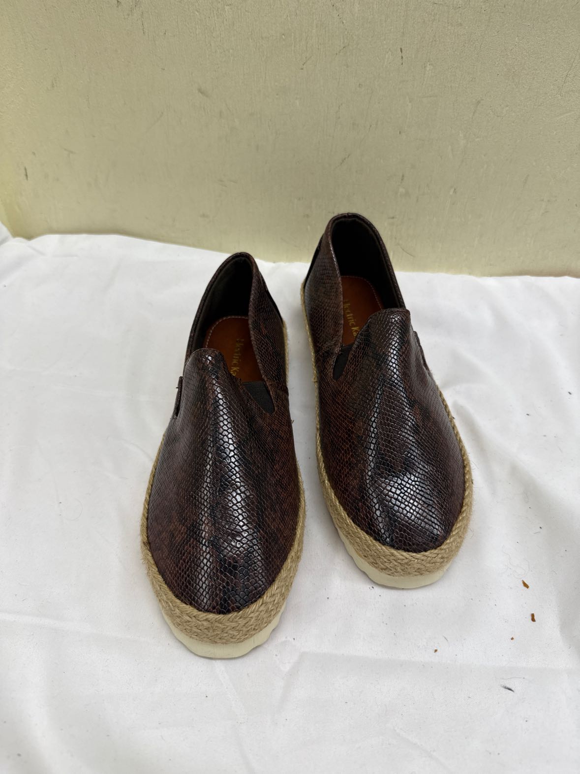 Electric Karma Women's Size 8 Brown Flats Shoes