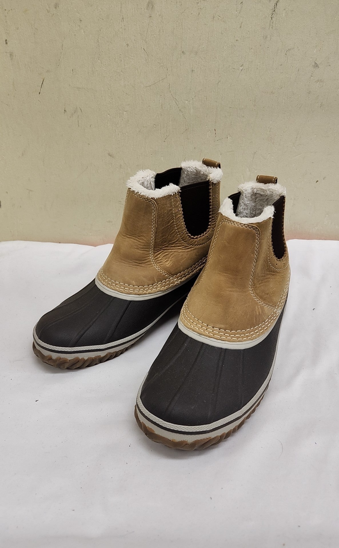 Eddie Bauer Women's Size 8 Brown Boots Shoes