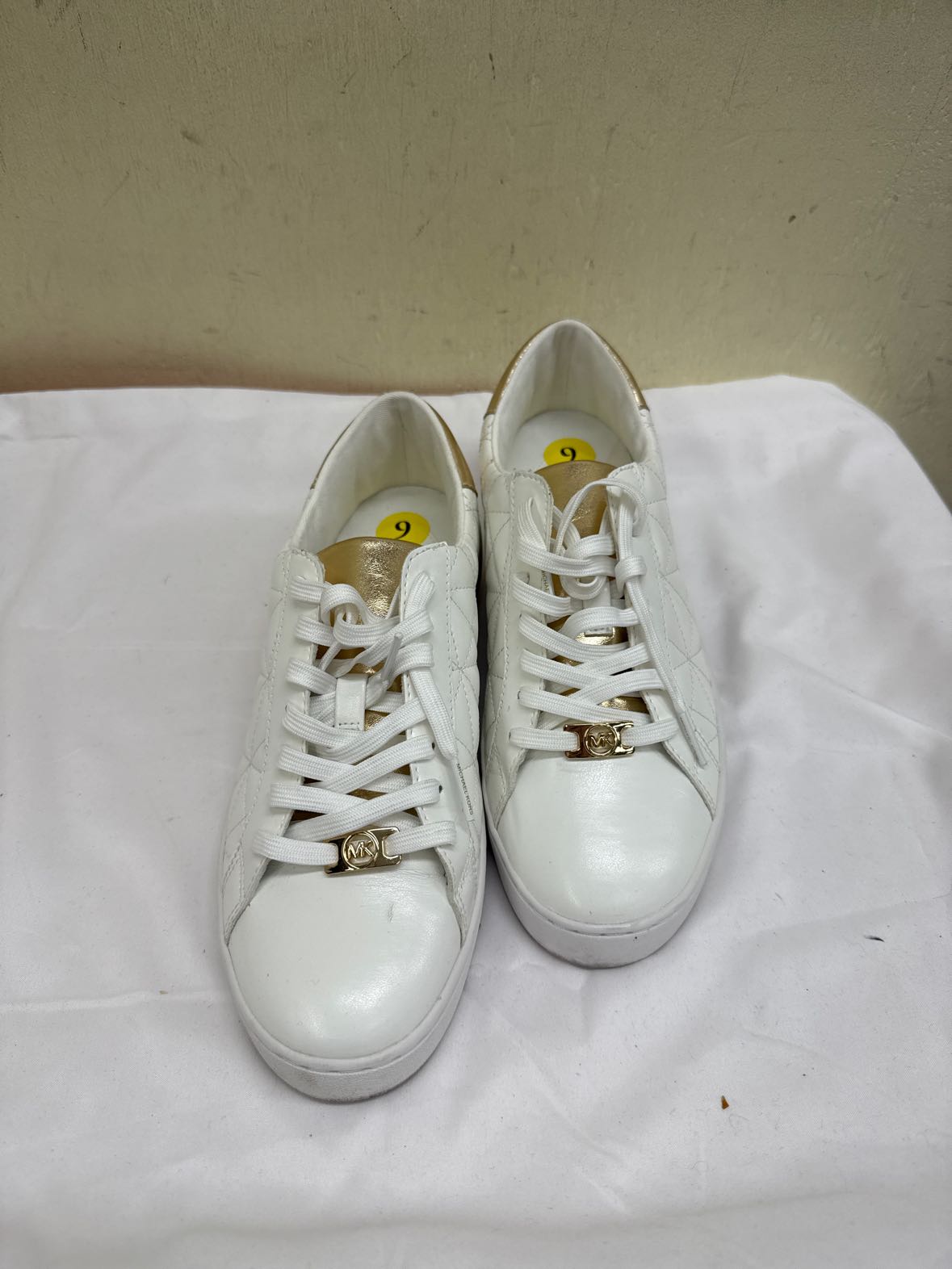 Michael Kors Women's Size 9 White Sneakers Shoes