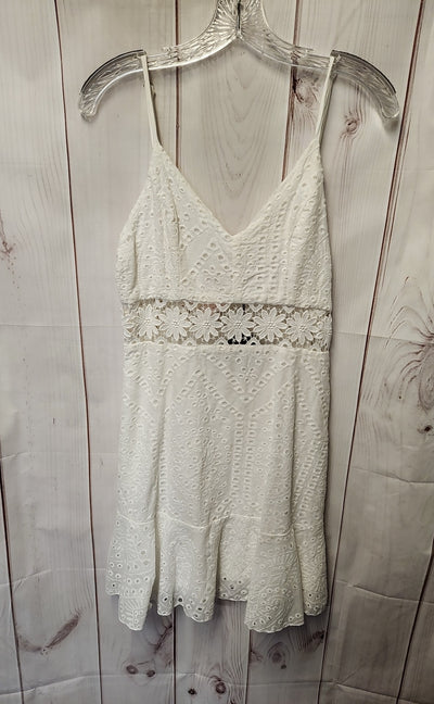 NWT Zaful Women's Size 6 White Lace Floral Dress