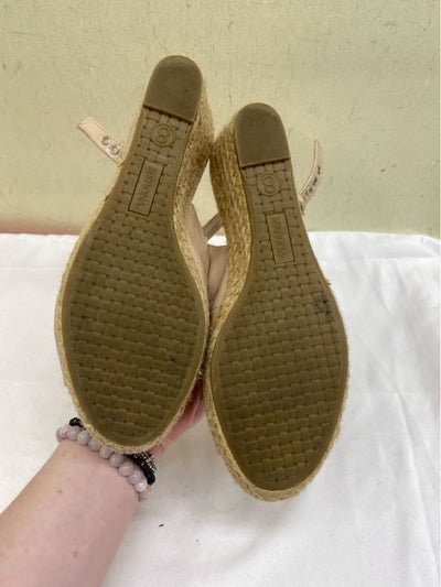 Merona Women's Size 8 Tan Sandals