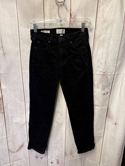 Universal Thread Women's Size 2 Short Black Jeans Mid Rise 80's Slim