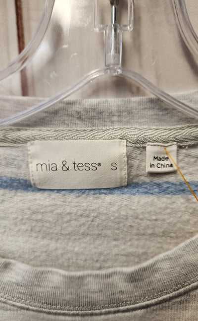 Mia & Tess Women's Size S Gray Sweatshirt