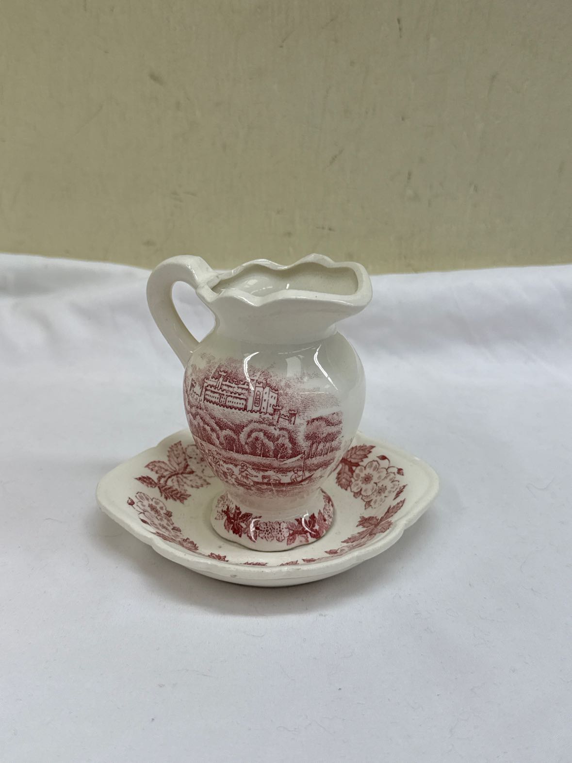 2PCS Red & White Mini Pitcher w/ Tray