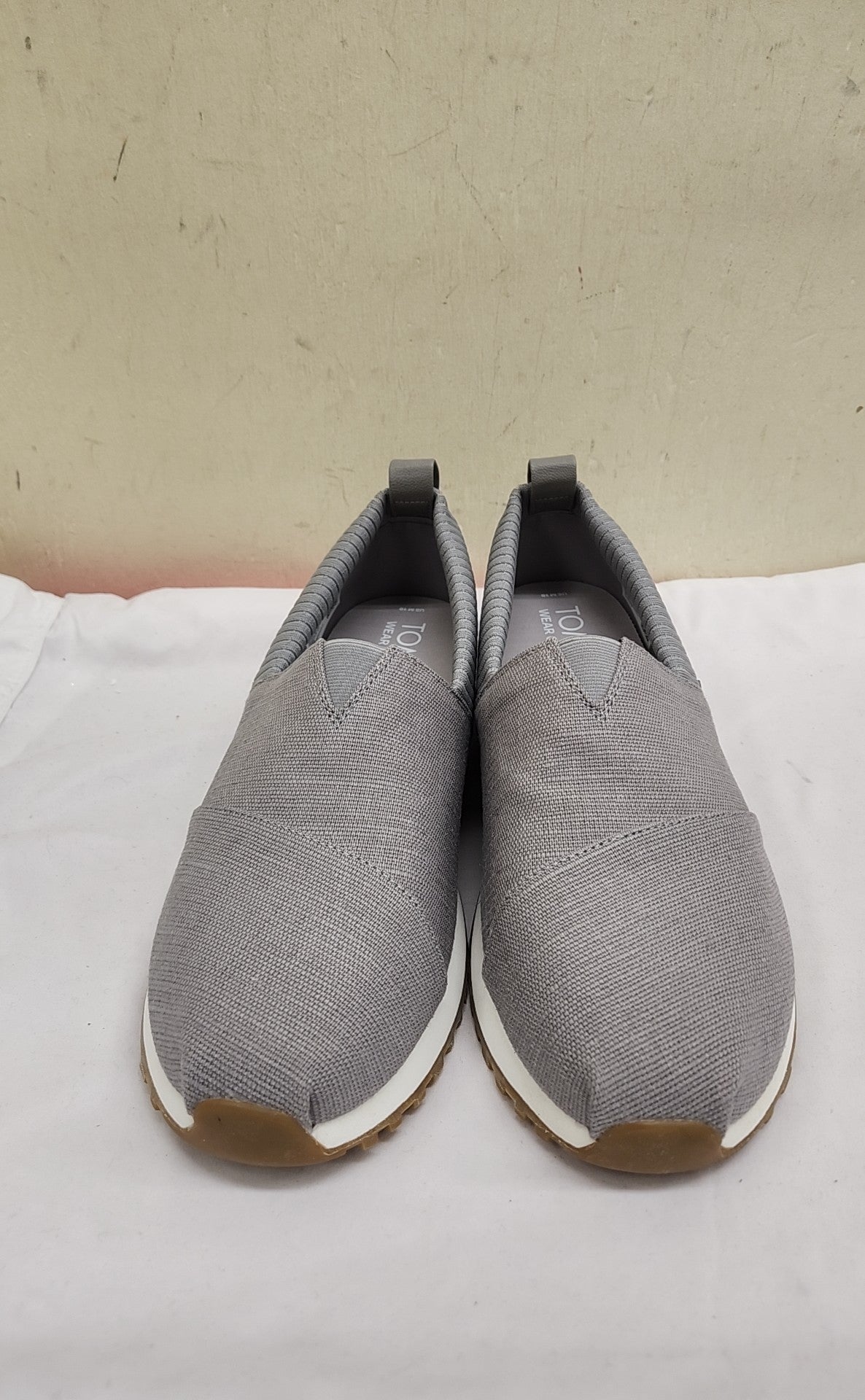 Toms Men's Size 10 Gray Shoes