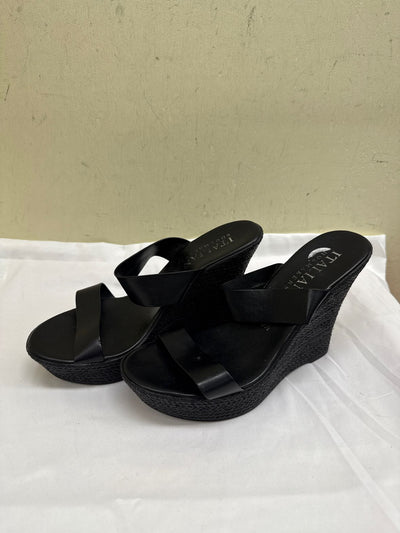 Italian Shoemakers Women's Size 9-1/2 Black Sandals
