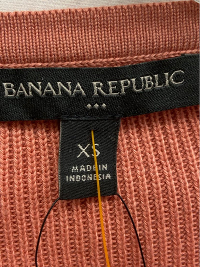 NWT Banana Republic Women's Size XS Pink Sweater