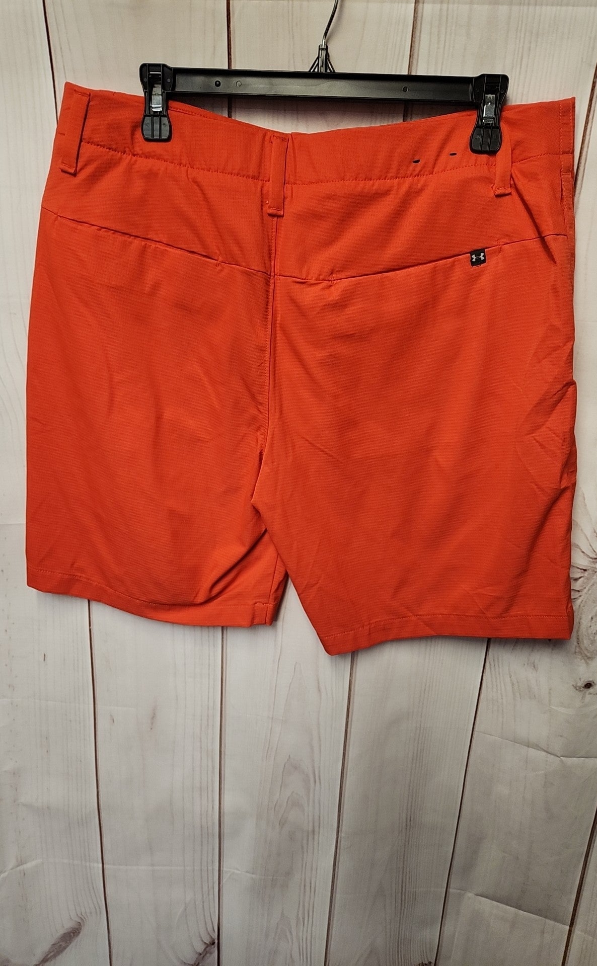 Under Armour Men's Size 35 Red Shorts