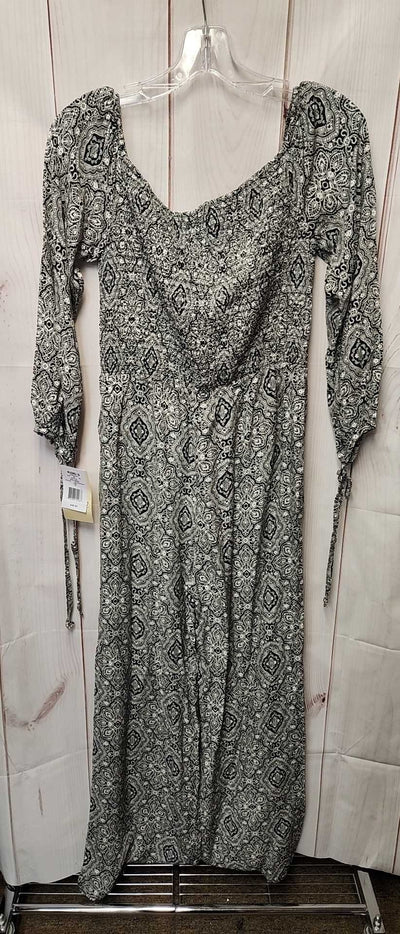 NWT Live to be Spoiled Women's Size M Black & White Jumpsuit