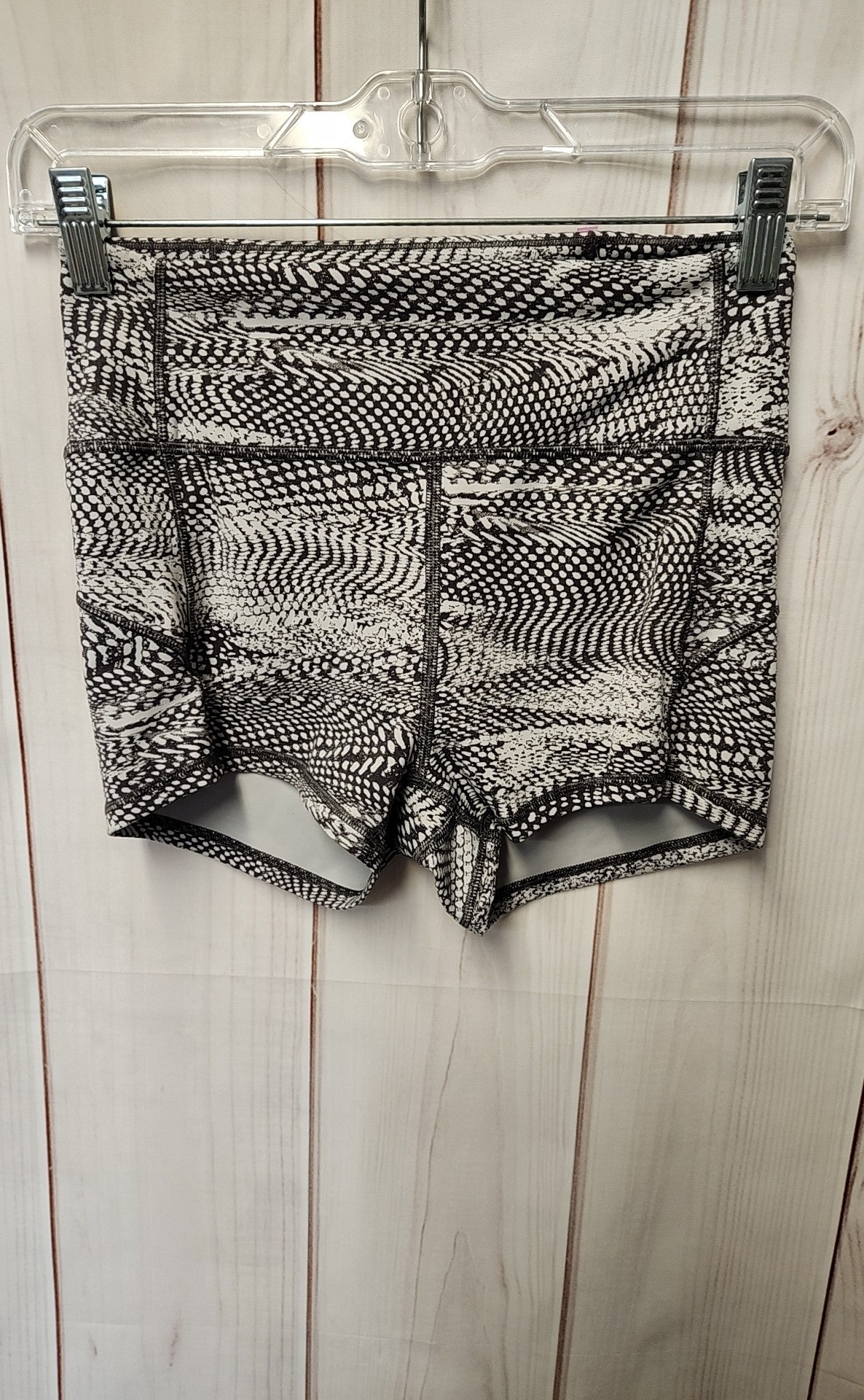Lululemon Women's Size 6 Gray Shorts