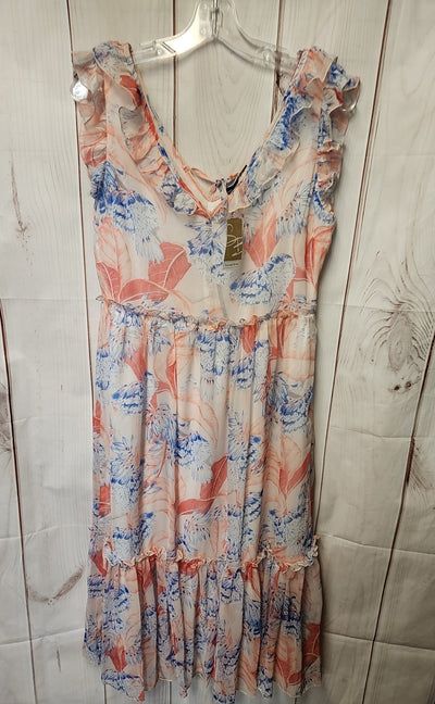 NWT Suzanne Betro Women's Size M Peach Floral Dress