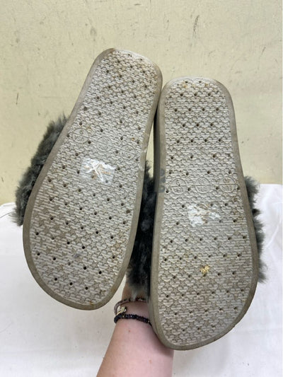 Catherine Women's Size 40 = 9-1/2 Gray Sandals Shoes