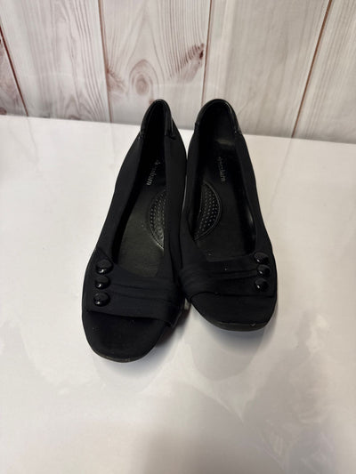 Dressbarn Women's Size 9-1/2 Black Pumps