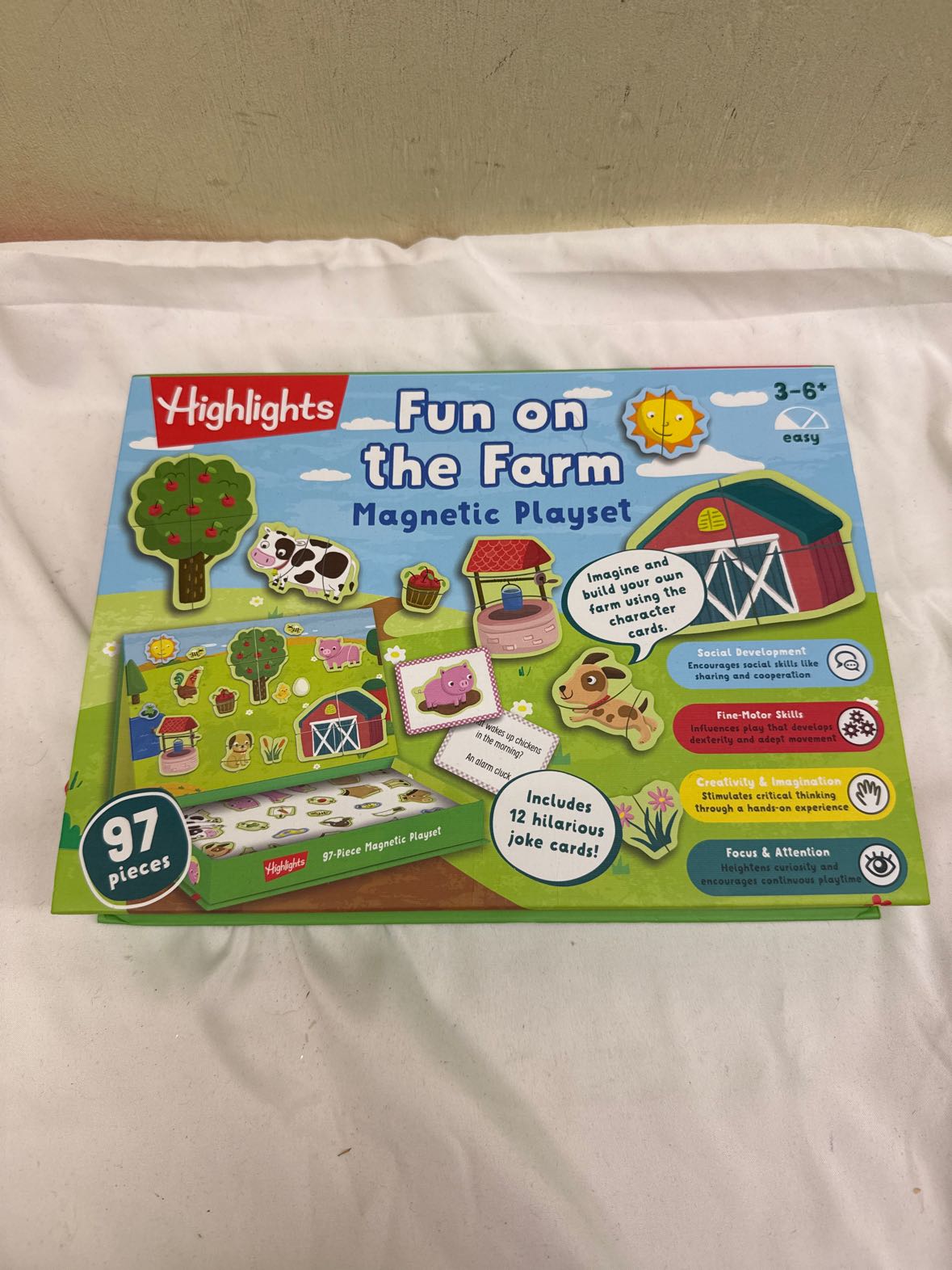 Fun at the Farm Magnetic Playset Game