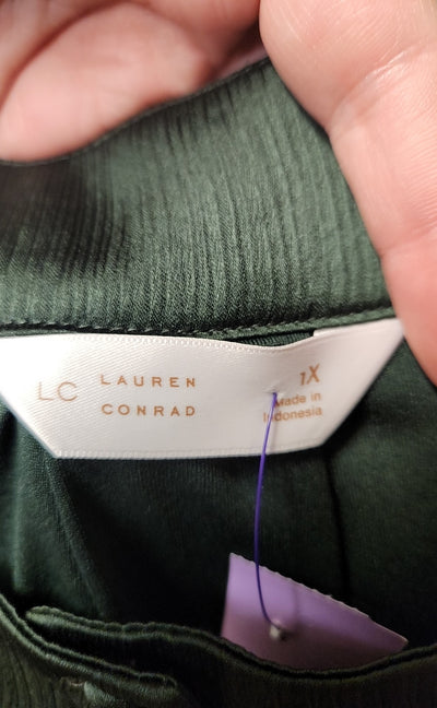 Lauren Conrad Women's Size 1X Green Long Sleeve Top