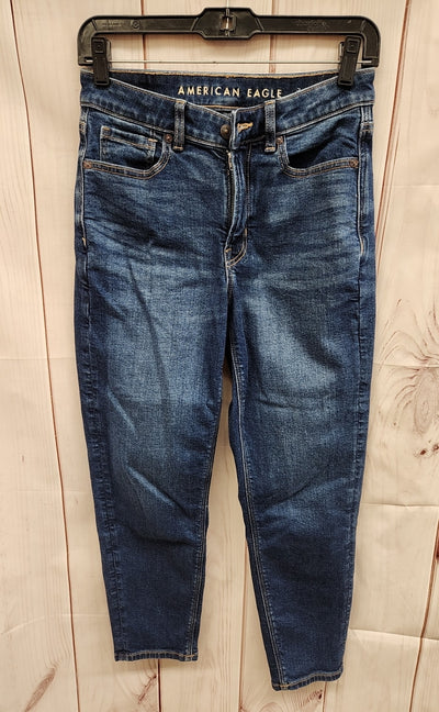 American Eagle Women's Size 26 (1-2) Blue Jeans
