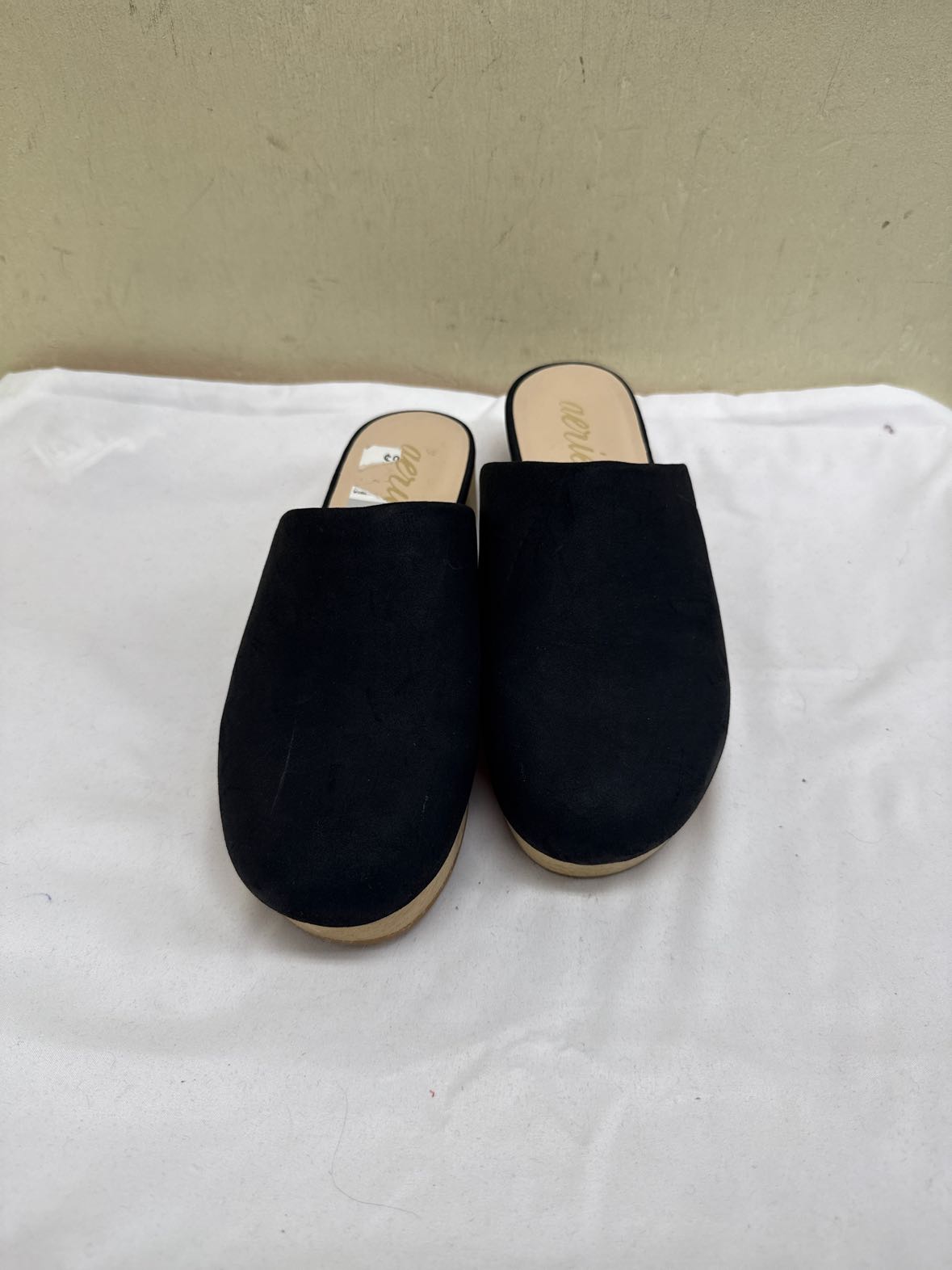 Aerie Women's Size 8 Black Clogs Shoes