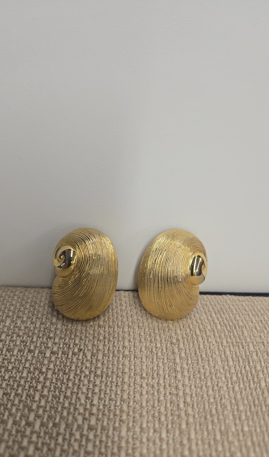 Gold Shell Clip-on Earrings