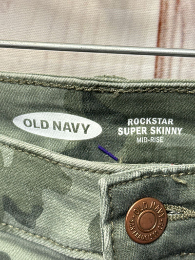 Old Navy Women's Size 2 Green Camo Pants