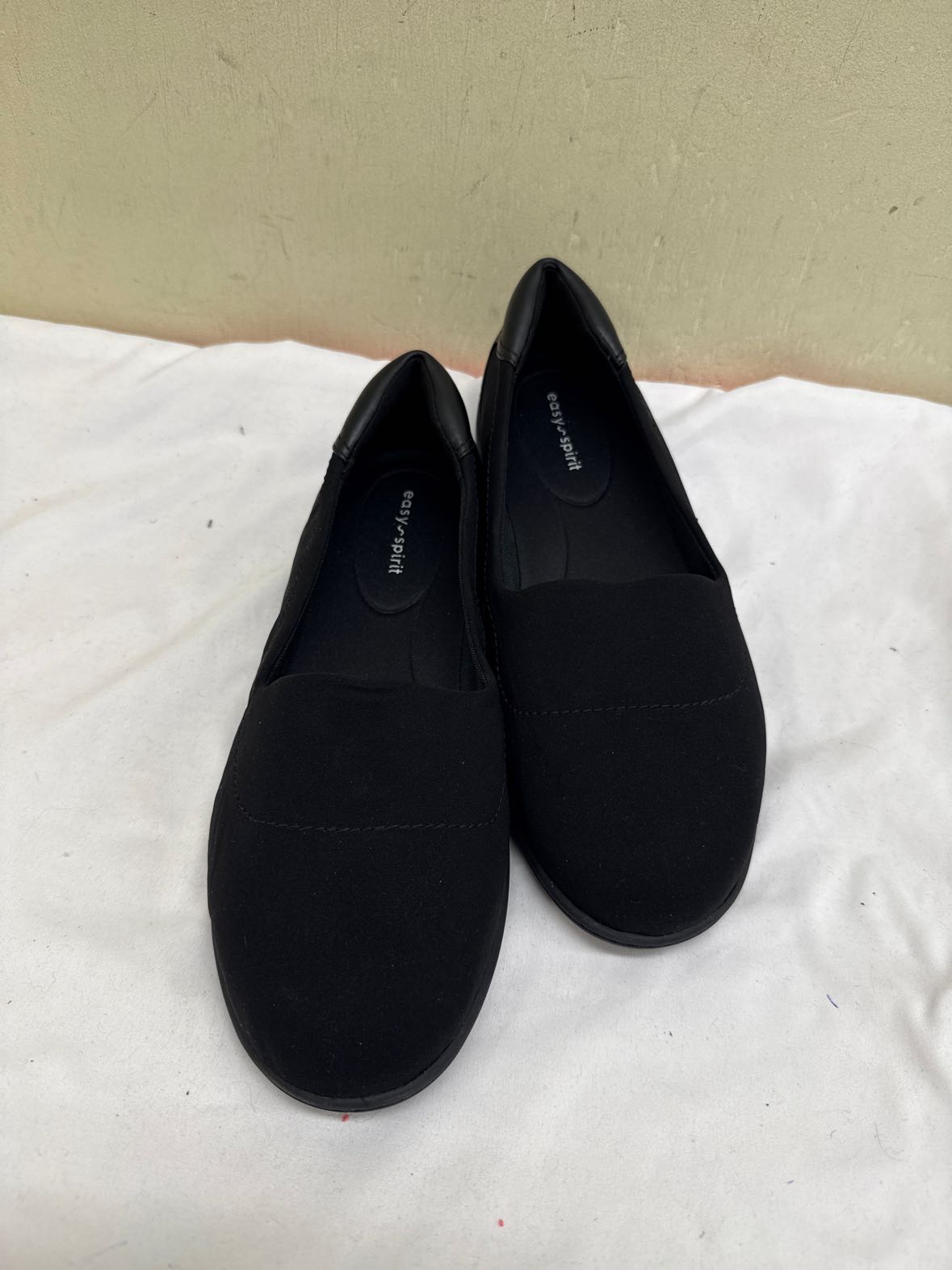 Easy Spirit Women's Size 9-1/2 Black Flats Shoes