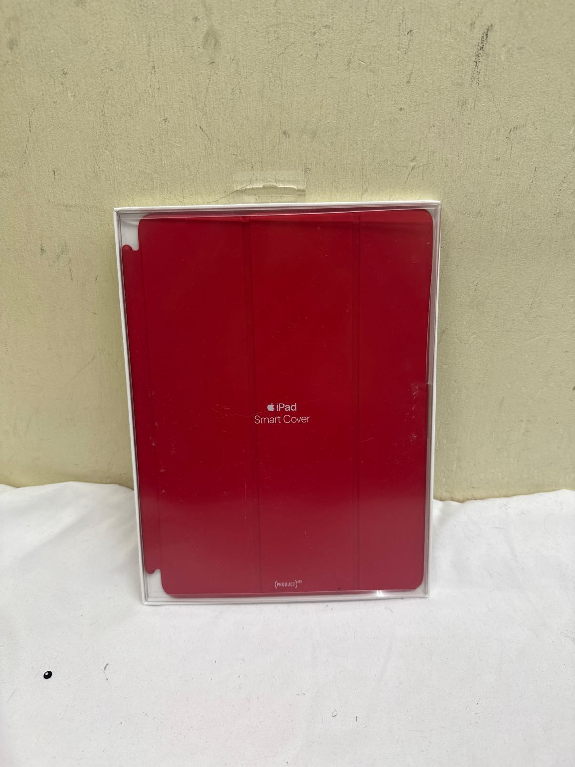 NIB Apple iPad Smart Cover 9.7in Red Tablet Case