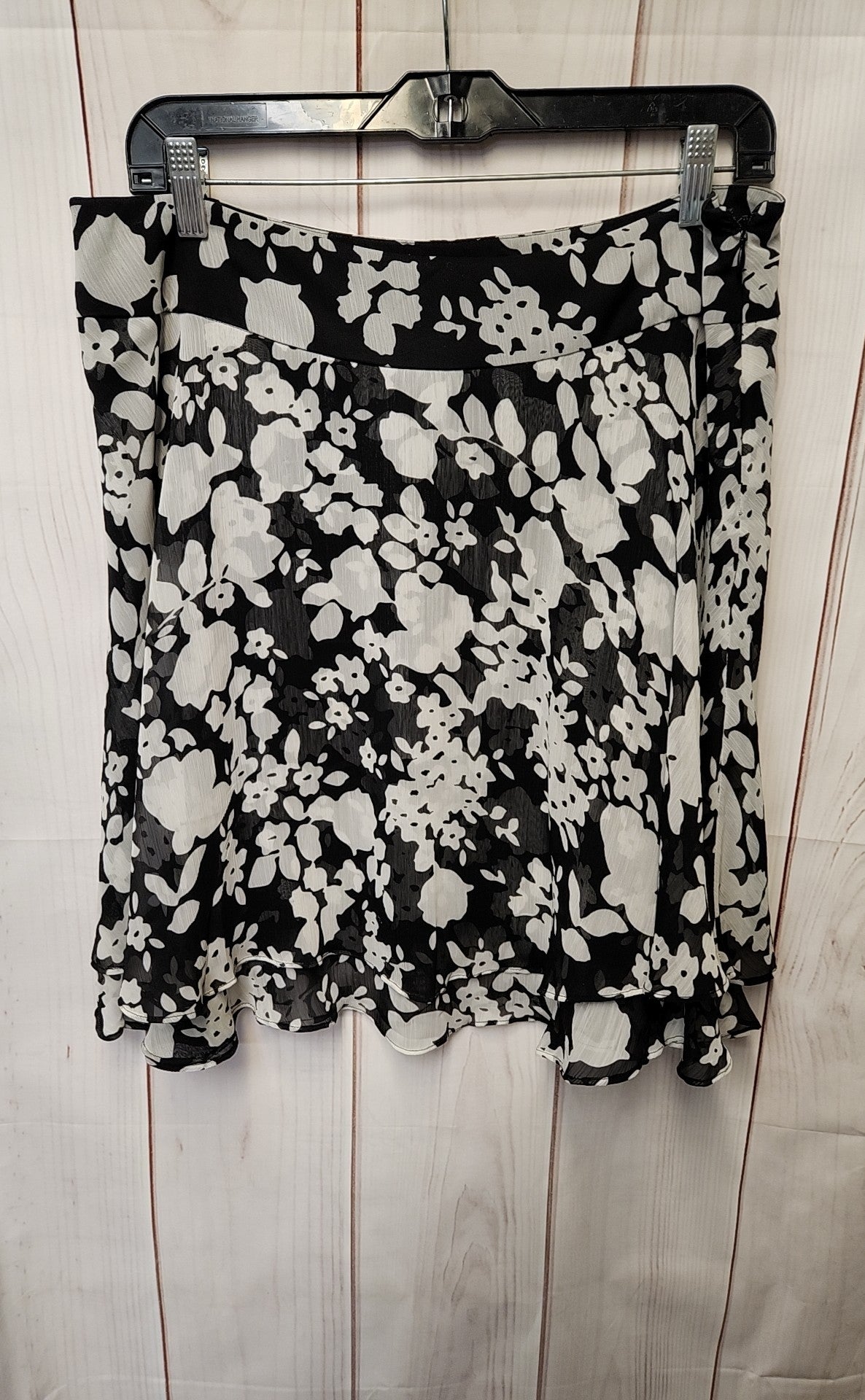 Trulli Women's Size 12 Black & White Floral Skirt