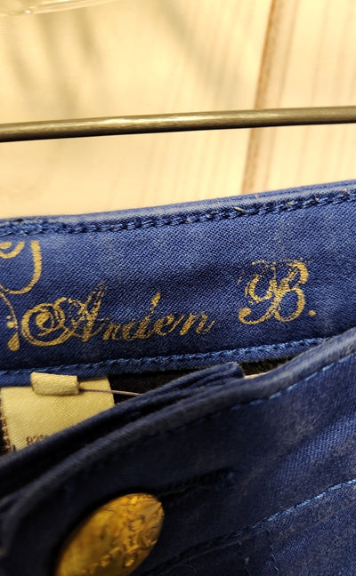 Arden B Women's Size 6 Blue Shorts