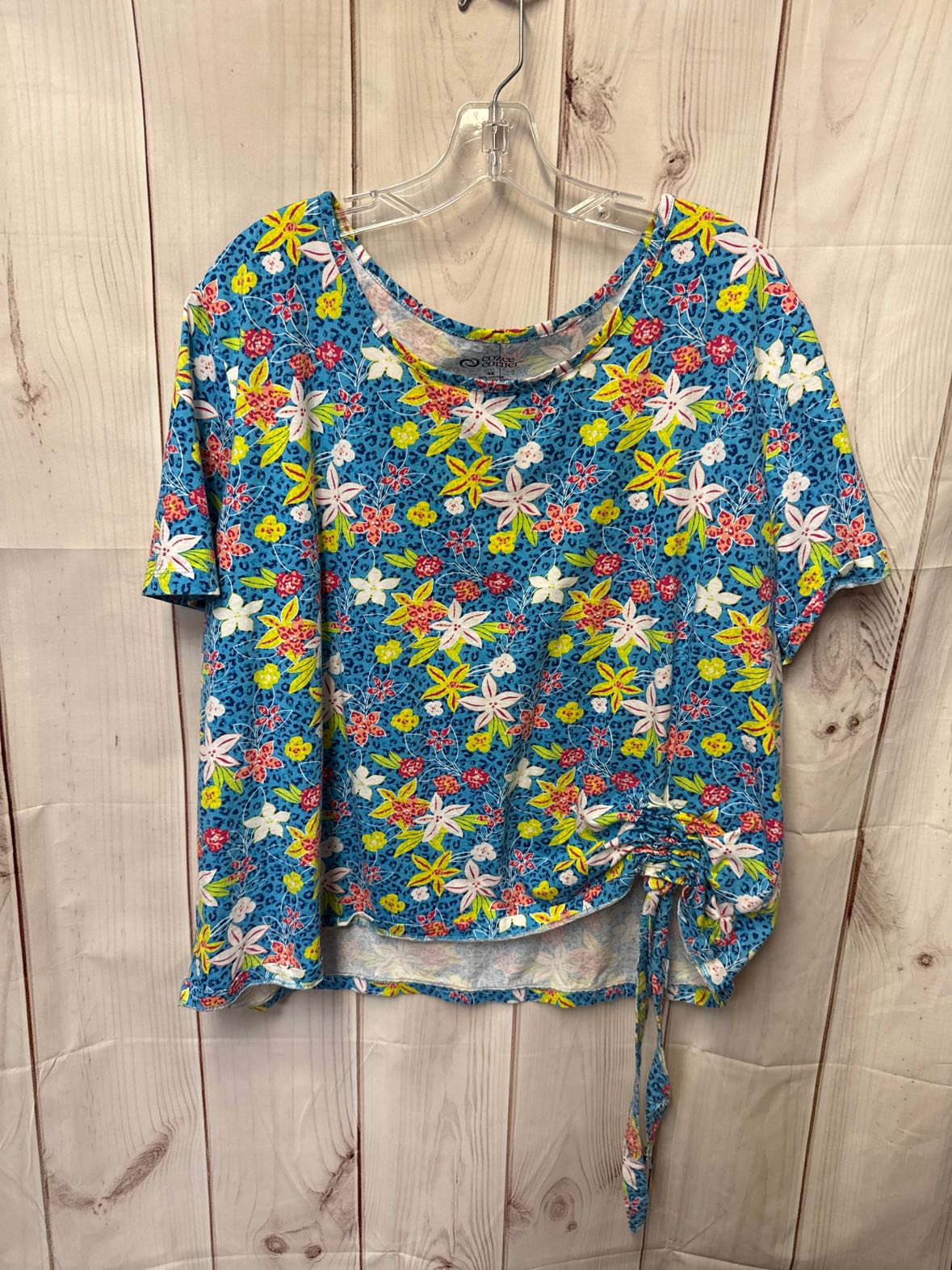 Cozee Corner Women's Size 3X Blue Floral Short Sleeve Top
